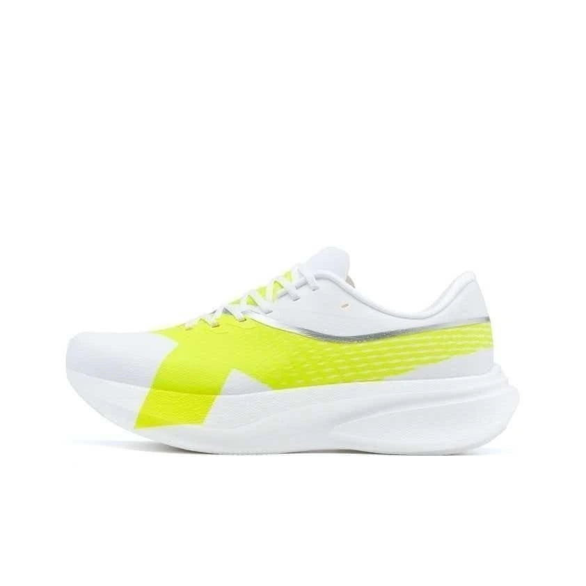 Xtep 2000km 5.5 Pro - Branco com Amarelo
